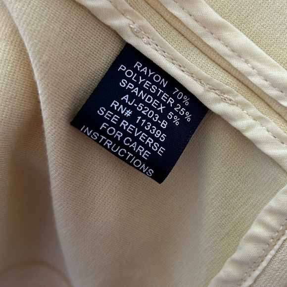 Filtre Nordstrom Ruffle Zip Up Peplum Jacket • Size: Small • Used - Picture 5 of 6